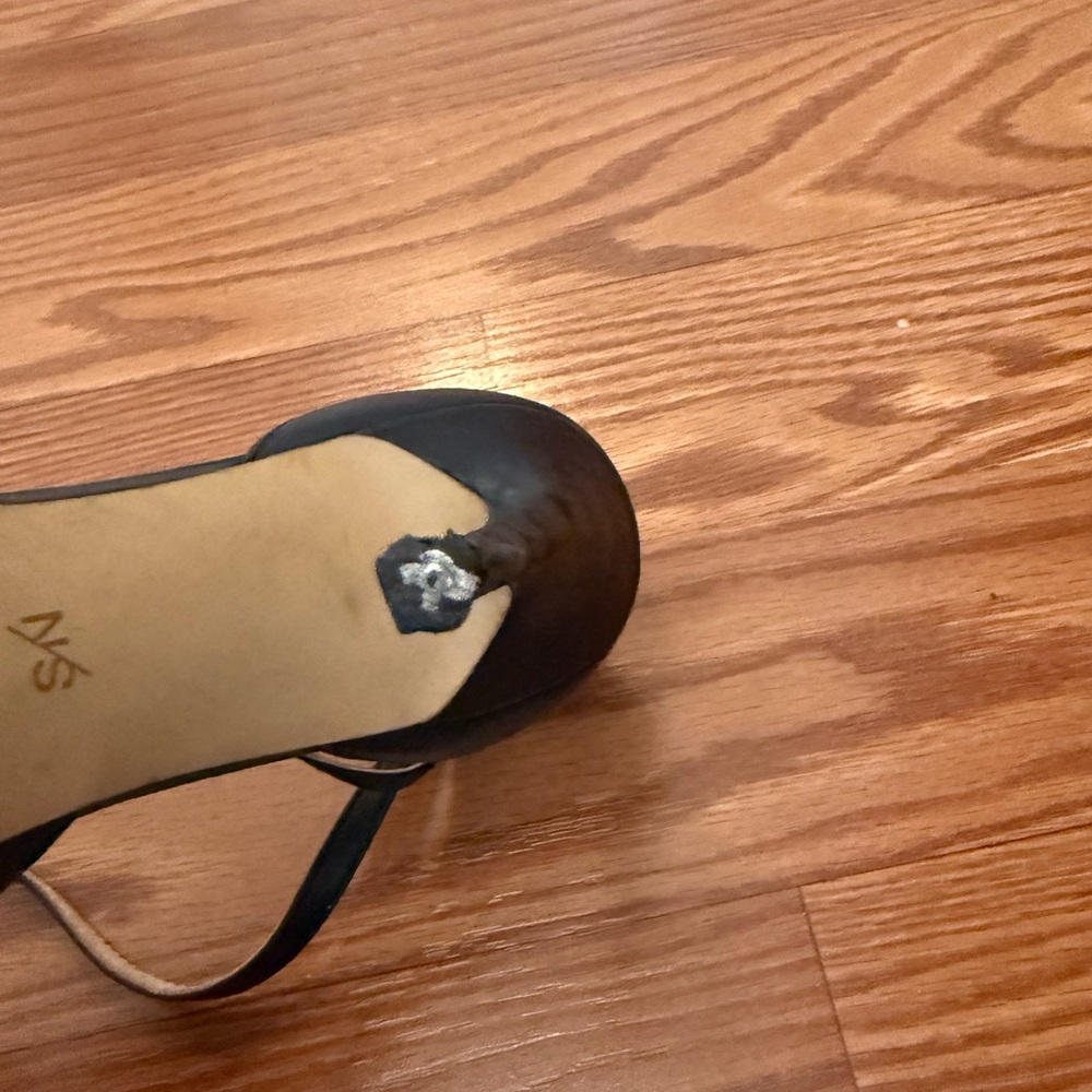 Something Navy Black Heels - Picture 7 of 9